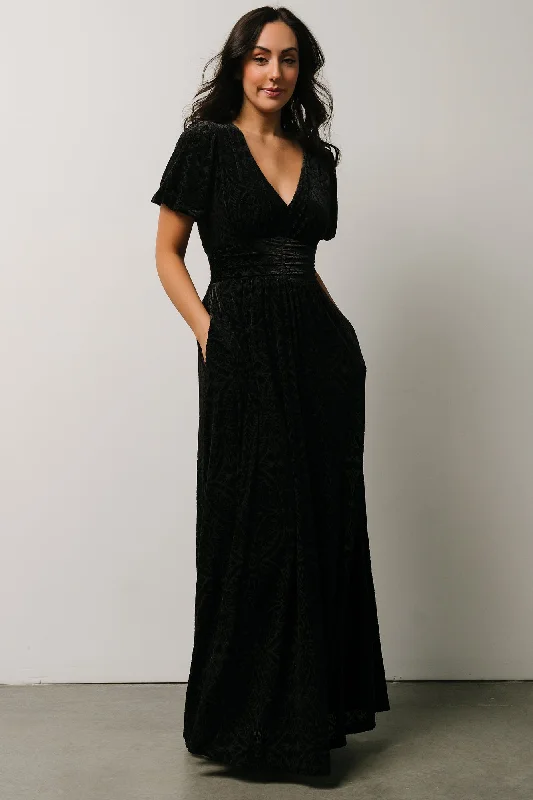 Leslie Velvet Maxi Dress | Black