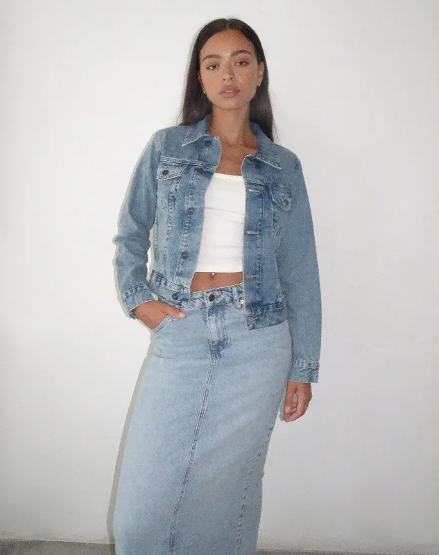 Fitted Denim Jacket in Blue Wash