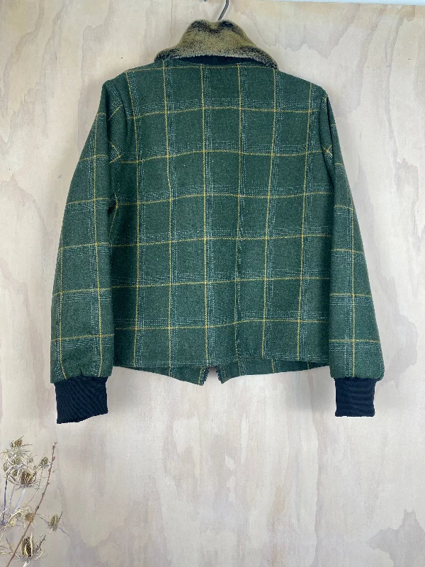 Juna Moss Check Bomber