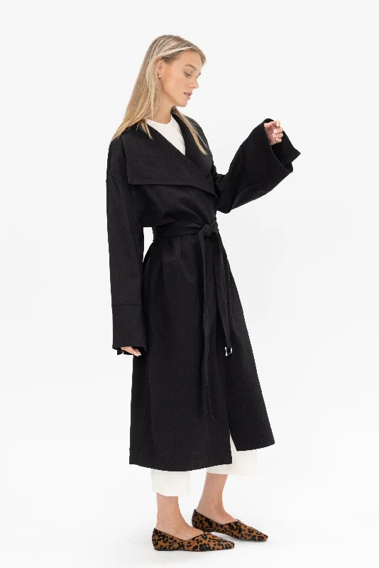 Signature Twill Coat, Black