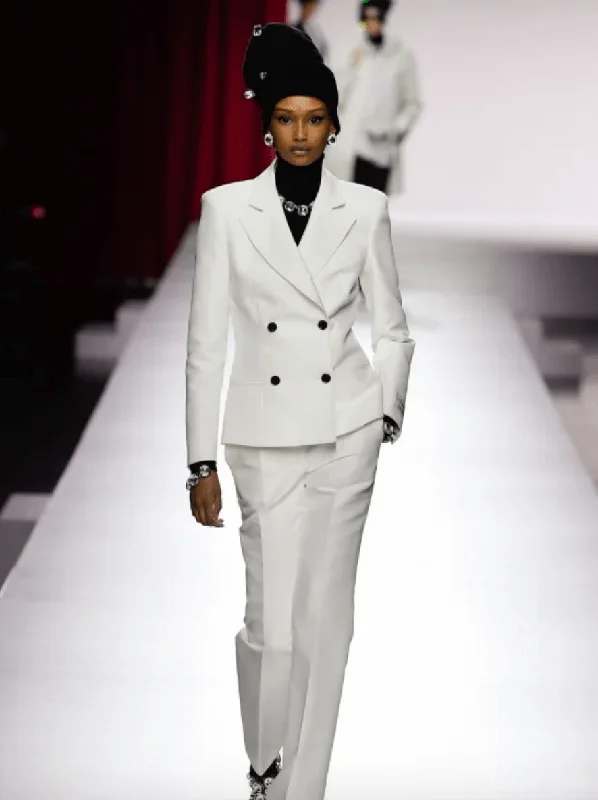 White blazer Moschino show